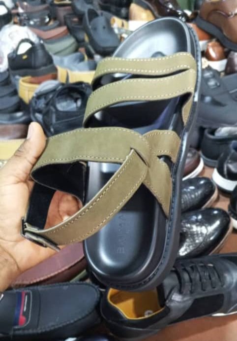 Men's strappy sandal